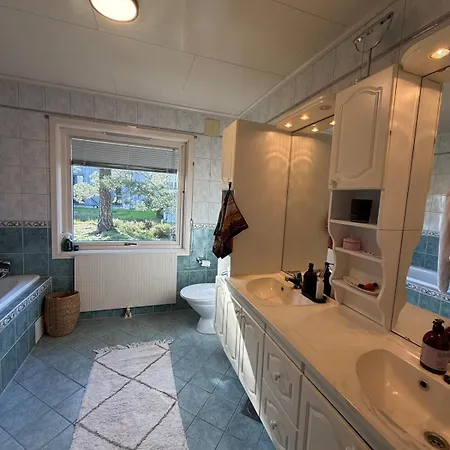 Holiday home Hermelinveien 6 *