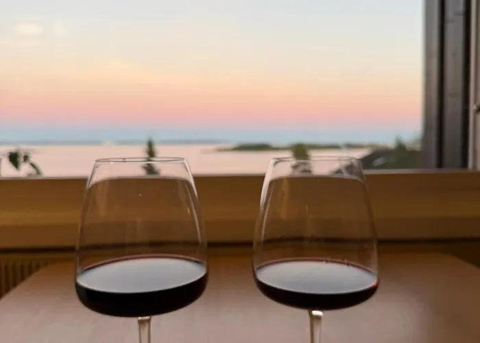 Hermelinveien 6 * Tønsberg