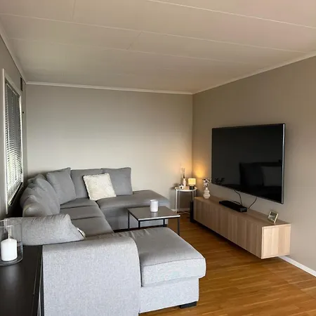 Hermelinveien 6 * Tønsberg